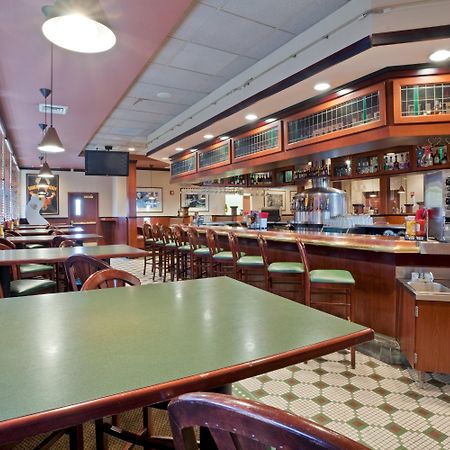Holiday Inn Hotel & Suites Overland Park-West By Ihg Extérieur photo